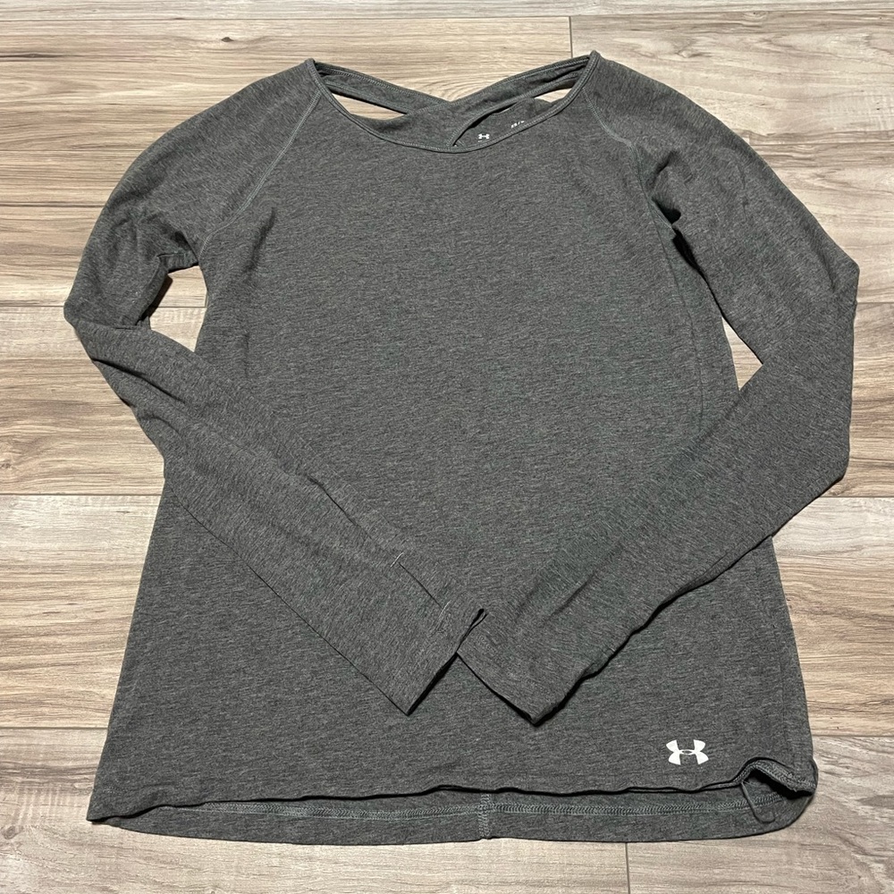 Woman’s Under Armour long sleeve